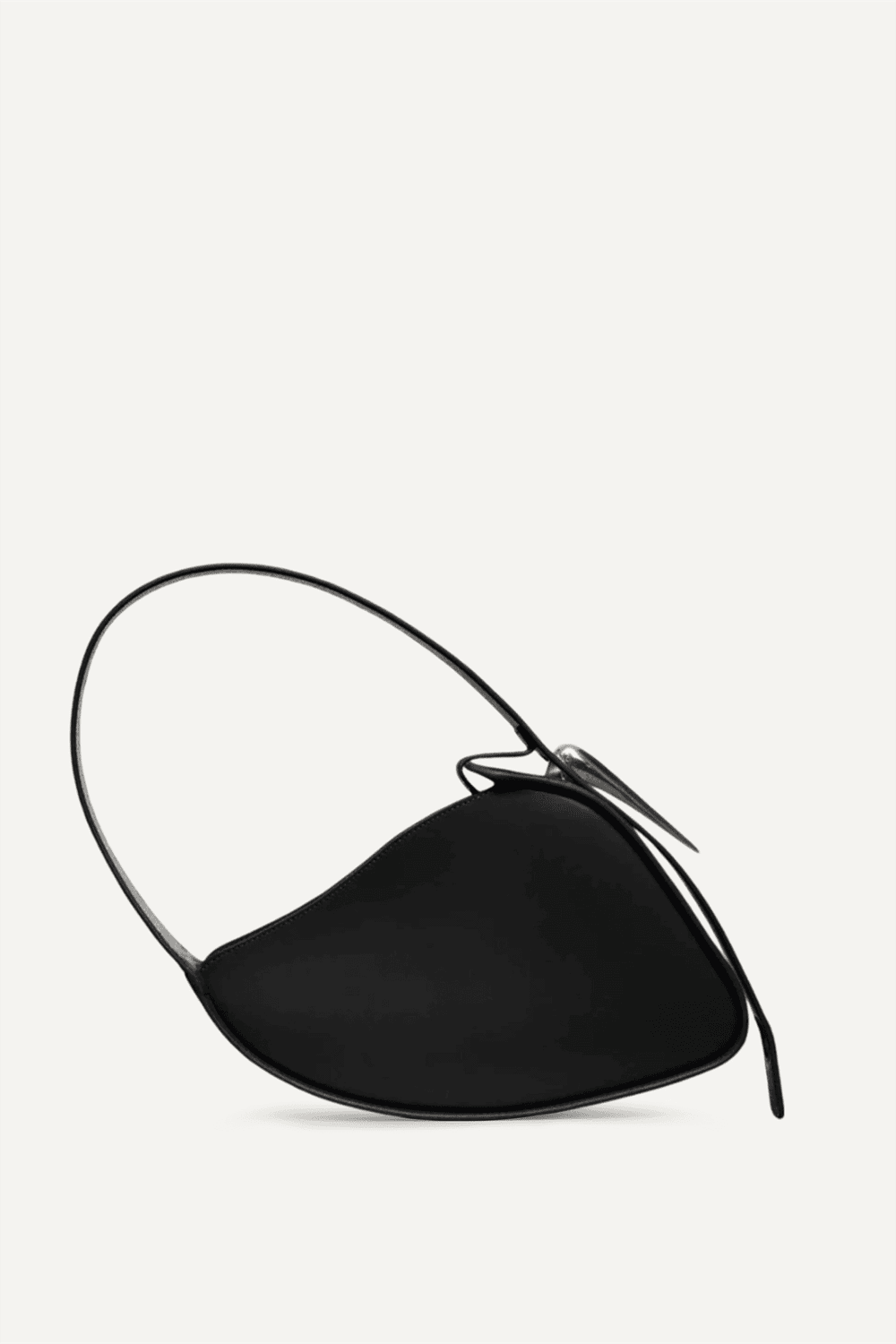 Show details for RUH | BLACK Picture of RUH | BLACK